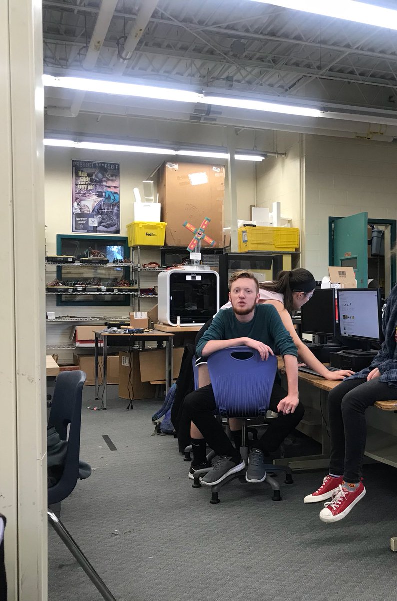 frc1922's tweet photo. Is it really robotics without zipties and 80-20? #omgrobots #firstrobotics @FIRSTweets @FRCTeams @JSRHS_PLTW @jsrhs03281 https://t.co/0PEOdnqik3