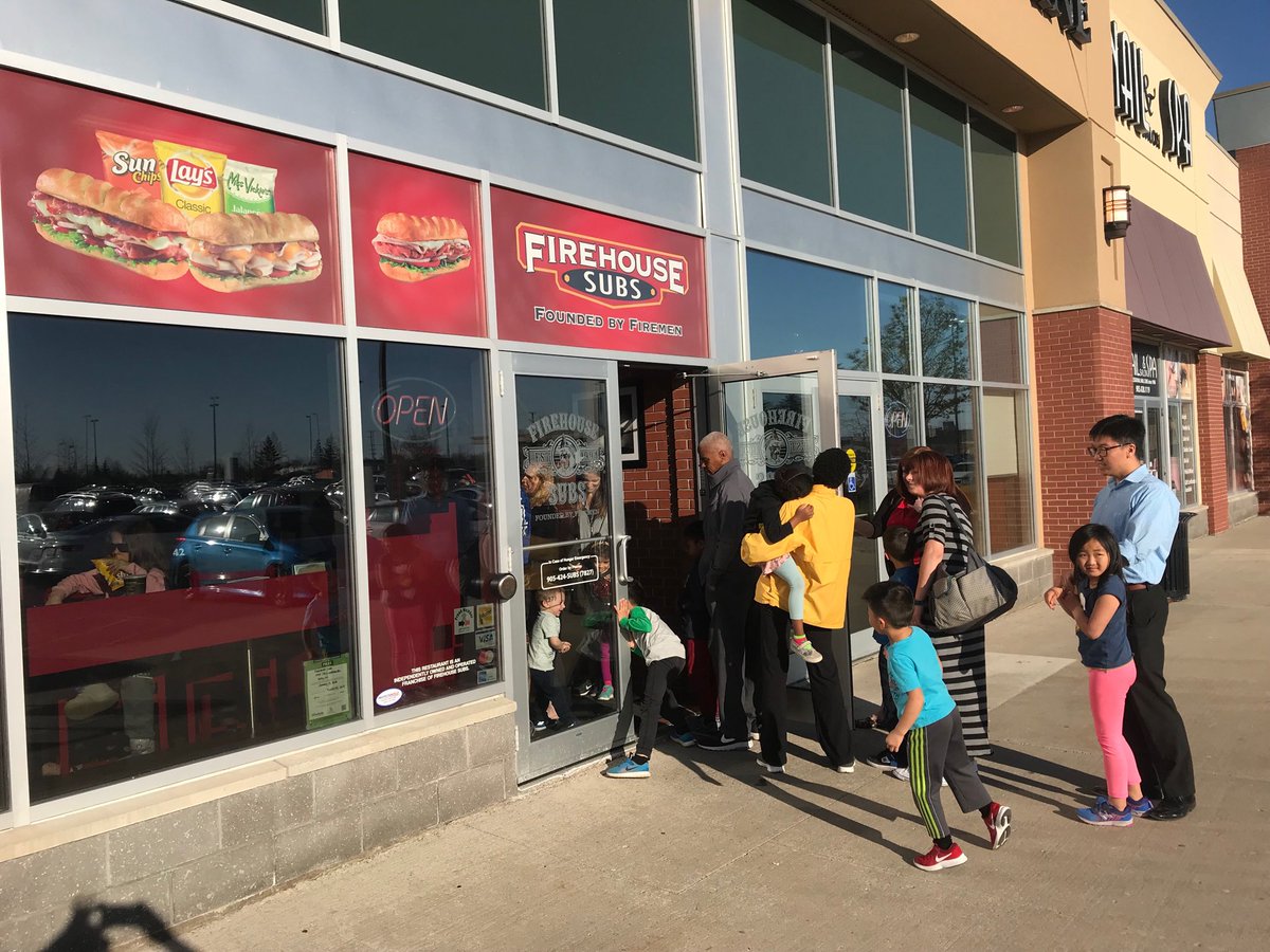 MJPS_Jaguars's tweet photo. Thanks MJPS families for supporting our fundraiser! Thanks to Firehouse subs for hosting us! #MJPS #WeAreDDSB https://t.co/lXuNYIc2iJ