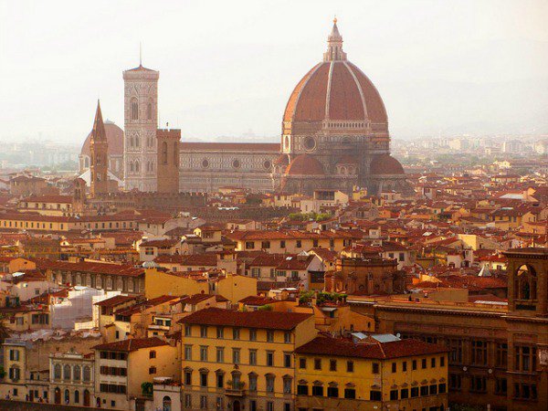 What’s Open in Florence on Mondays dlvr.it/QSCbLv by <a href="/italyexplained/">Italy Explained</a>