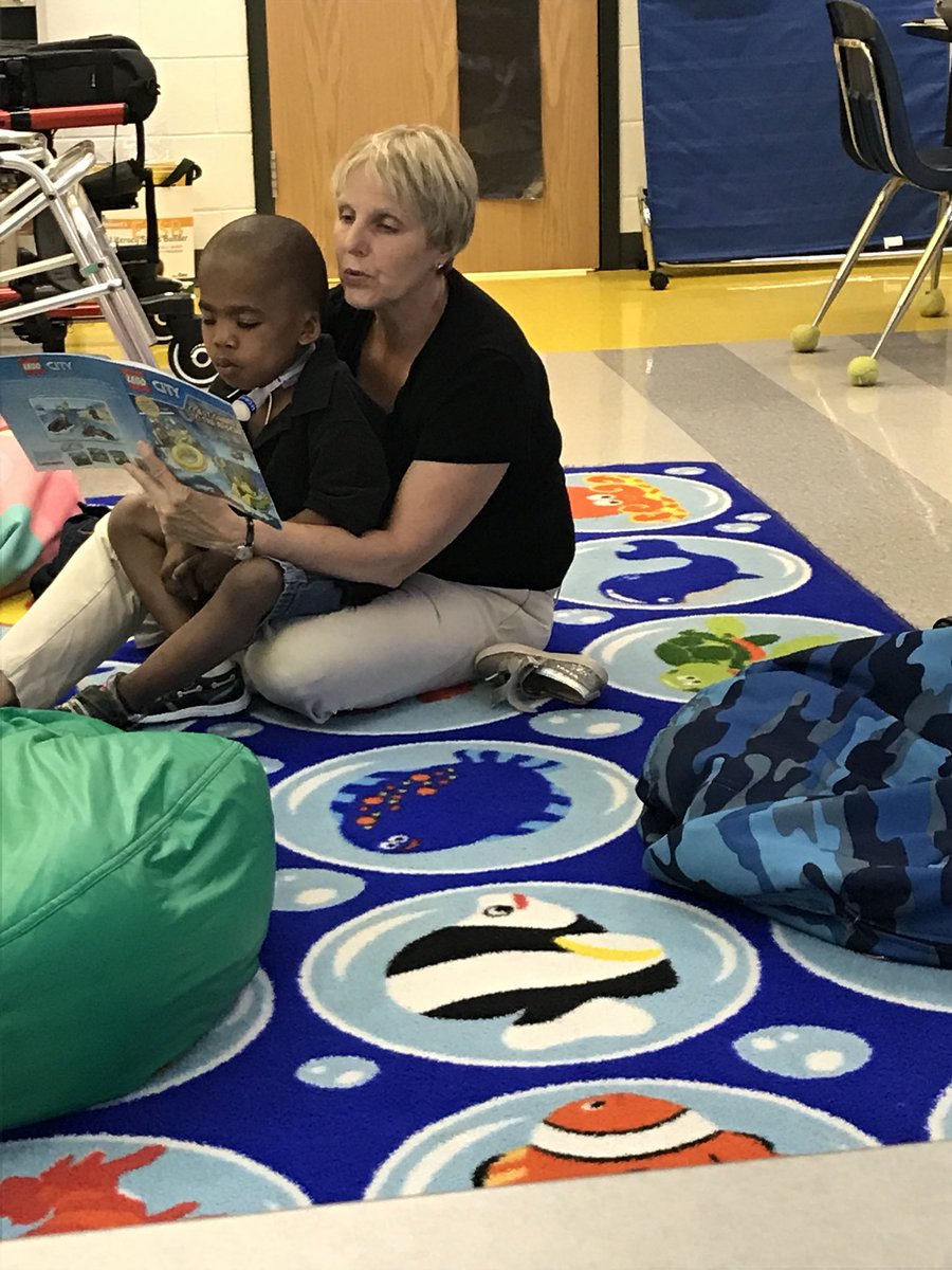 KanghaRoocrew's tweet photo. We love reading! It helps us learn our letters and word sounds. #readwithabuddy #otherpeoplematter @WestgateLibrary https://t.co/B2YGtYJybq