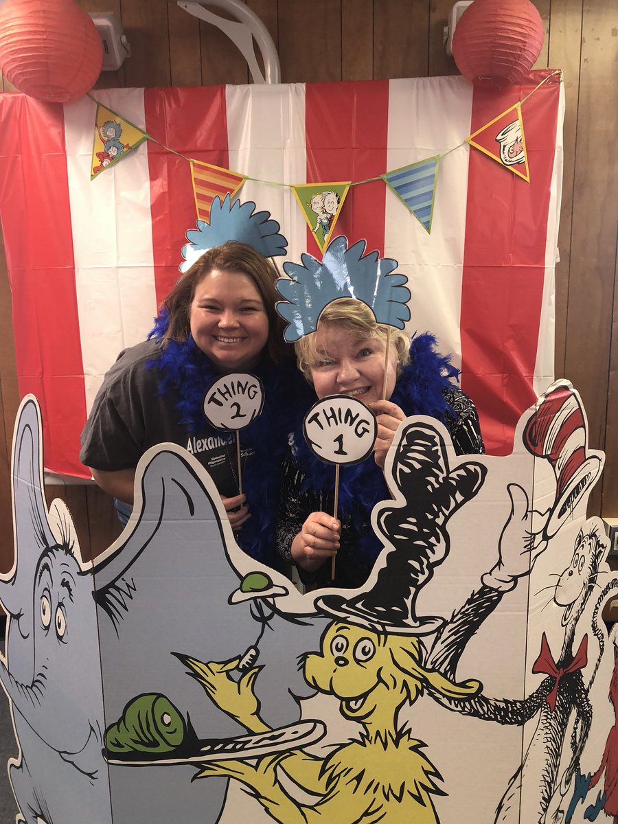 AlexanderElemen's tweet photo. Teacher appreciation week at AES is off to a Seusstastic start! Thanks to our community partners for helping us spoil our teachers this week! We are so thankful for everything they do! #AbsolutelyAlexander #TeacherAppreciationWeek2018 🦅💙💛 https://t.co/zvtvxlUJF8