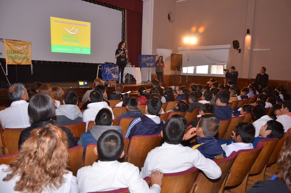 Conectados_Arg's tweet photo. ⚠️Siguen las charlas #ConectadoSalta! El 15/5, @fedexdada capacitará docentes de secundaria sobre Jóvenes conectados y riesgos y oportunidades en el espacio digital. Será para docentes de escuelas públicas, privadas y BSPA participantes del proyecto #LaEscuelaSaltaAEscena https://t.co/xLQ6M8VP7r