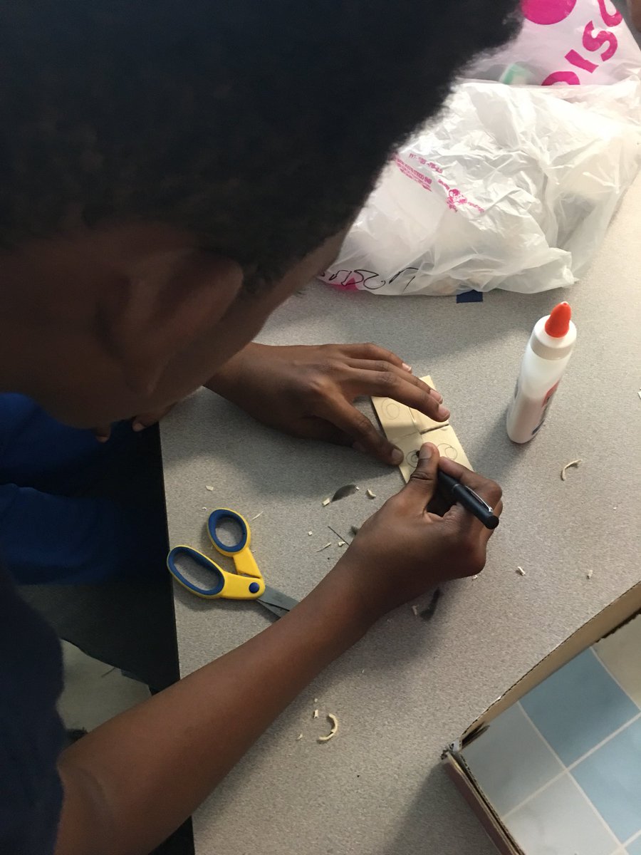 MrsQuadagnoTCS's tweet image. Today was very productive! #5thLearning #TCSscience #FigureItOut