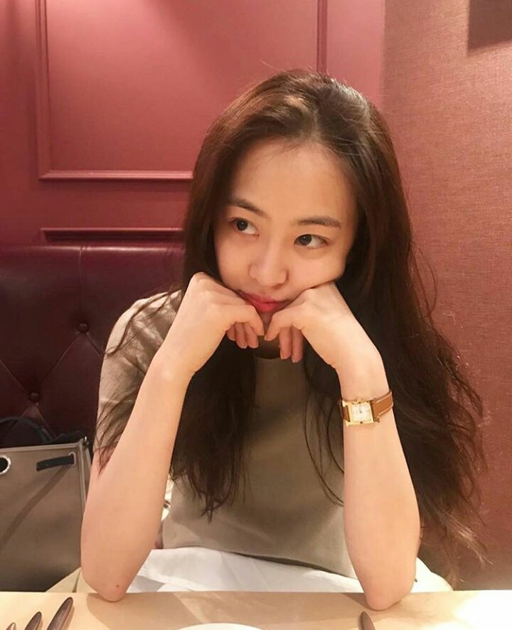 kpopgfmaterial's tweet photo. dasom • sistar (former member) https://t.co/N2Hl7bcS8B