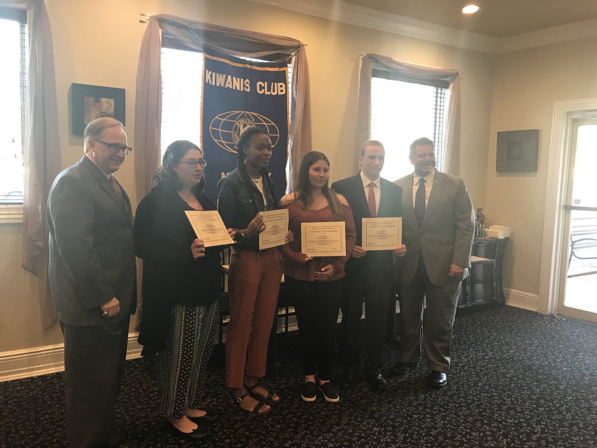 CalhounHS's tweet photo. Patrick Boyle being honored by Merrick Kiwanis Student Recognition Night along with other BMCSD students https://t.co/UWwUqThNLB