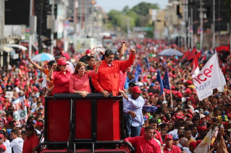 ConCiliaFlores's tweet photo. ¡Que nadie se quede sin votar este 20 de mayo! Estoy segura que el Pueblo de Venezuela defenderá con su voto los avances de la Revolución. ¡Gracias Monagas por tanto amor! #VotaPorMaduro https://t.co/JpTbnEWZeE