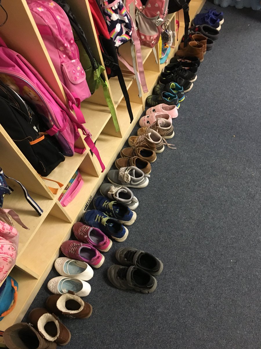 FirstiesAtWork's tweet photo. No Shoes Day in Kindergarten 👟🧦for our Box Top Winner Celebration @FSDVikings @VikingsBoxTops https://t.co/RUTooP6smB