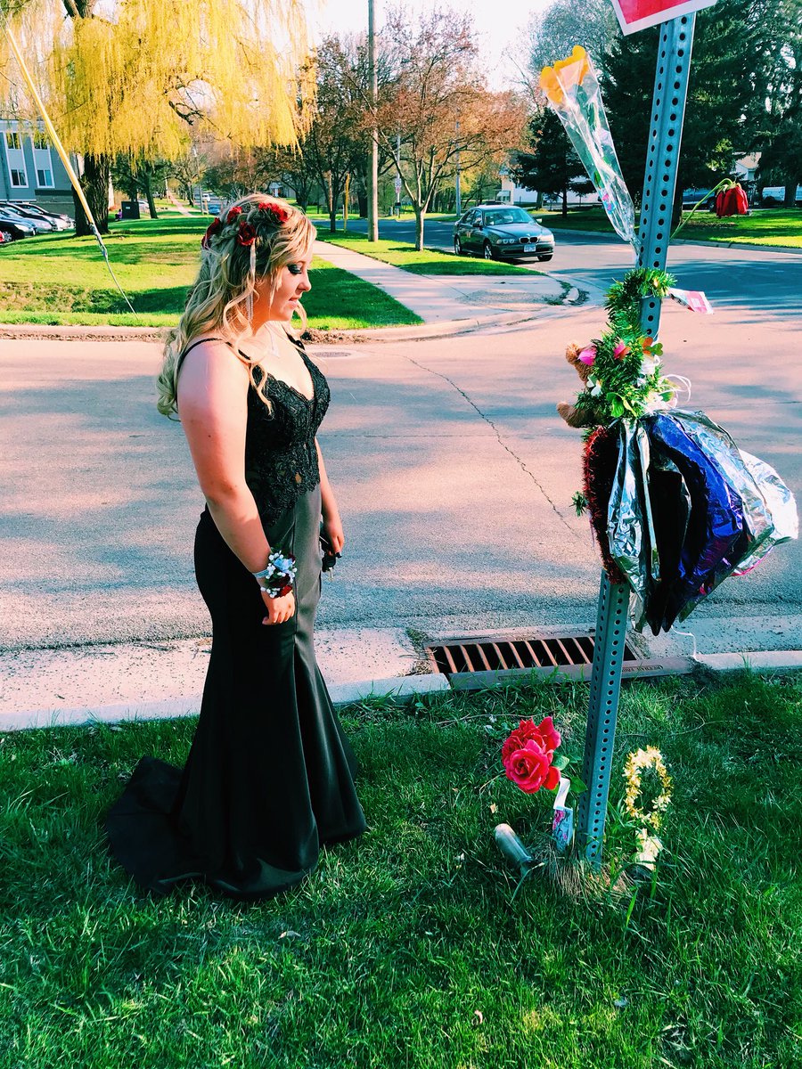 crazykaylie's tweet photo. I miss you more and more everyday. It sucks that I didn’t get to go to prom this year with you but I will forever hold the memories we shared at homecoming last year close to my heart. ❤️

R.I.P ❤️ https://t.co/BbVquejL8T