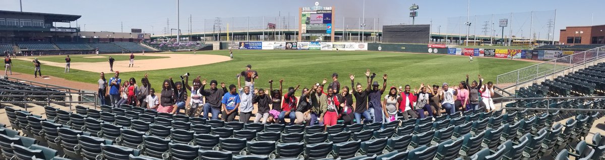 SteelCity219's tweet photo. What an amazing day at @railcats baseball full of beautiful weather, great seats, coming home with a foul ball, lunch and each other! So thankful for the Railcats who continue to be such incredible community partners! #WeAreSteelCityStrong #Joy #GaryMatters https://t.co/Gv0WlrTm9i