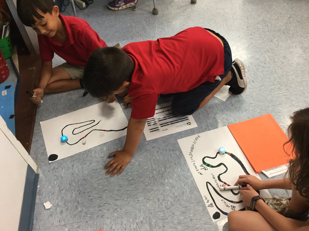 2ndGradeTeamVES's tweet photo. Second Grade Ozobots Challenge @2ndGradeTeamVES @VineyardsVipers @Ozobot https://t.co/WXJ1LY3i9H