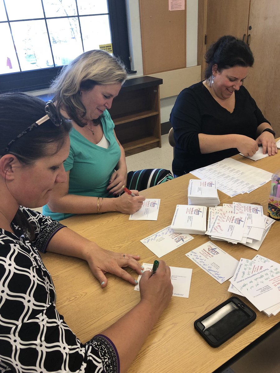 LSCTA_1's tweet photo. @LakeShoreCSD and Lake Shore Teachers team up to PASS THE SCHOOL BUDGET! 318 local @nysut @NYSUTWNY members called!  VOTE YES! May 15th! @EaglesLSHS front lobby 9-9pm @shellyamoia @MrGB4B @nysutbob @AJschmidtLS @JohnTWaugh1 @music_highland @LakeShore_MS https://t.co/nL1oNR5UkC