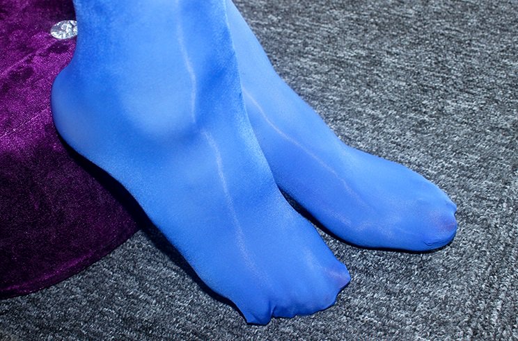 dressshouko2025's tweet image. 今はいているストッキングは
超光沢パンティストッキング
イタリア製の素材で8デニールなのに高密度なタイプ
スベスベしてて超気持ちいいお。
＃下着女装　＃ストッキング　＃デニール　＃仕事中