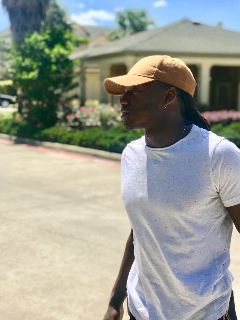 Blvxk_Ivy's tweet photo. Hopefully I’m not too late!

#clearskinnTwitter 
#SingleAlphaTwitter https://t.co/flsbfHgjBG