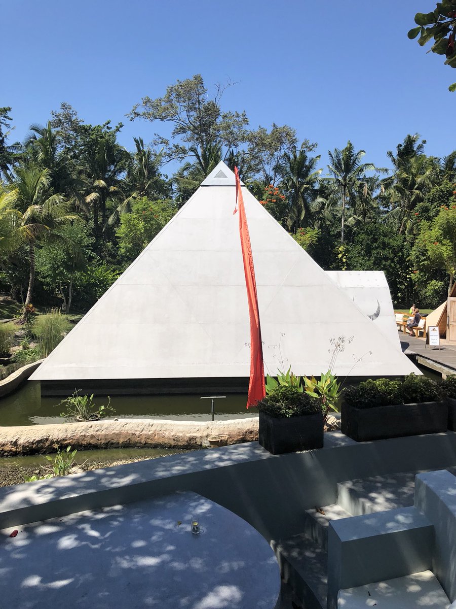 alexiabergstrom's tweet photo. I’m in Ubud at the #PyramidsofChi - amazing #soundhealing 🙏 I love Bali 💖 #traveltips https://t.co/xn3oRvll3s