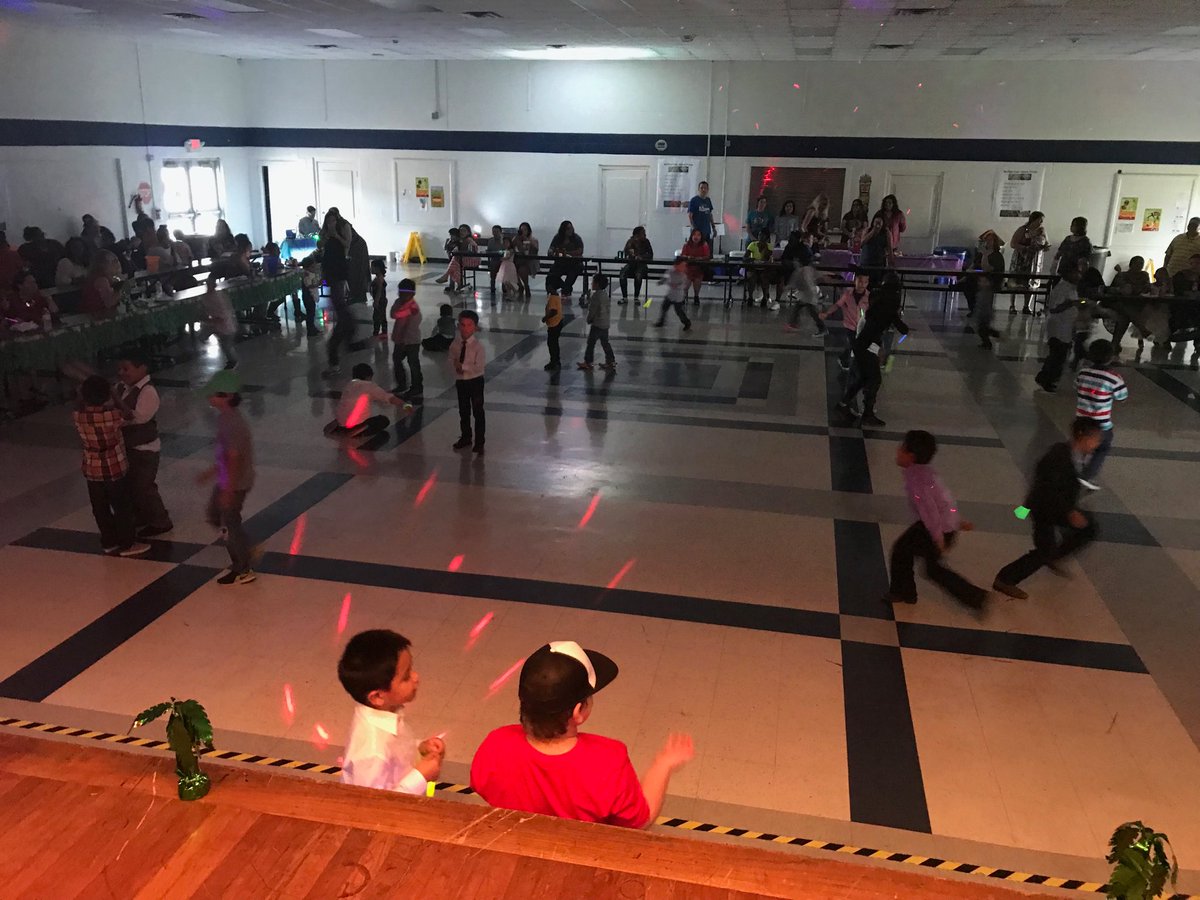 KaceMundo's tweet photo. Mother &amp; Son dance at Fleming #bisdpride #oafleming https://t.co/kzRtgaSW50