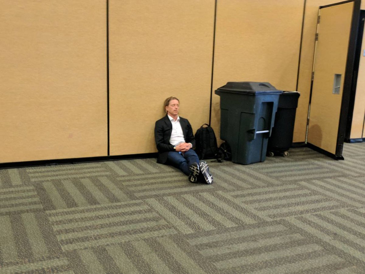 #rhsummit takes another one.. 😆