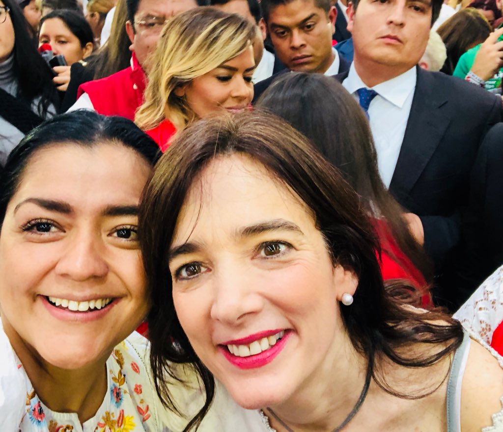 alma_quiles's tweet photo. ¡#Mujeres generando suma de voluntades para nuestra transformación integral!#MujeresConMeade @JoseAMeadeK #PresidenteDe🇲🇽 https://t.co/3kRAk3NLxV