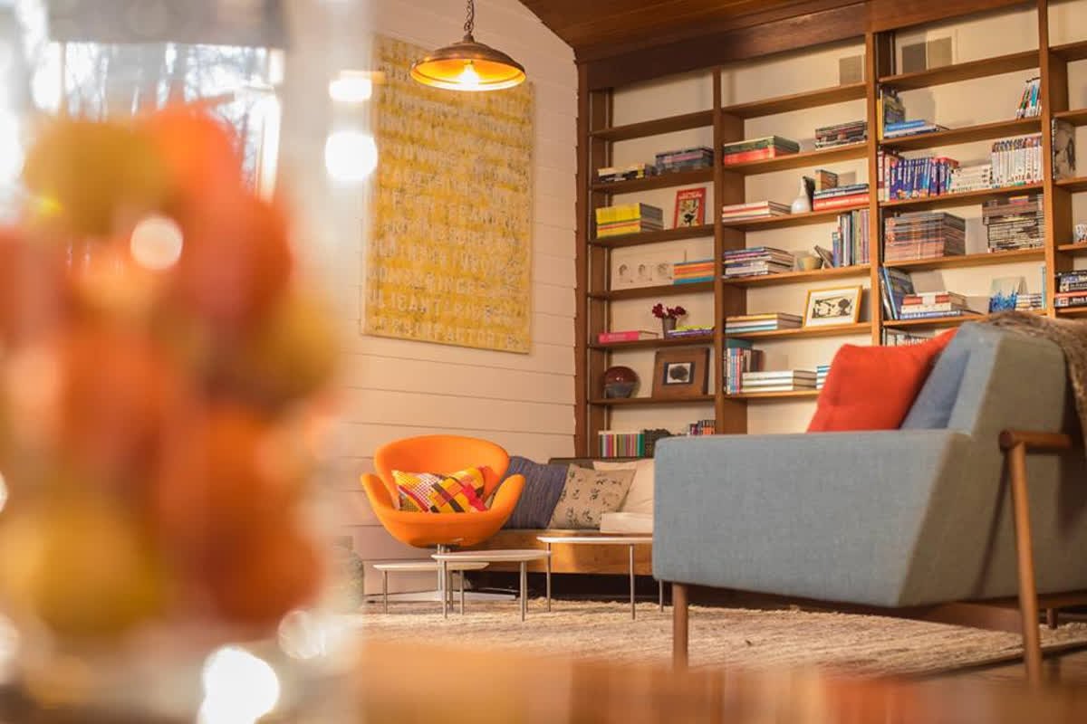 SoraaHome's tweet photo. "Home is not a place, it's a feeling."

Feel at home with light that loves you ✨

Shop Soraa Home: https://t.co/UETQWSvZx5

#SoraaHome #LightThatLovesYou #Light https://t.co/9ZhlJCun86