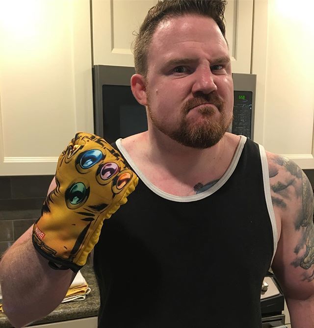 NCMSocial's tweet photo. Don’t make me snap these fingers...or get a pan out of the oven! .
.
.
#thanos #infinitywar #infinitystones #lonelythanos #lookcrate #marvel #geek #cooking #iggeek #igers #igflorida https://t.co/86NgymSMwV https://t.co/AzmmIynF7e