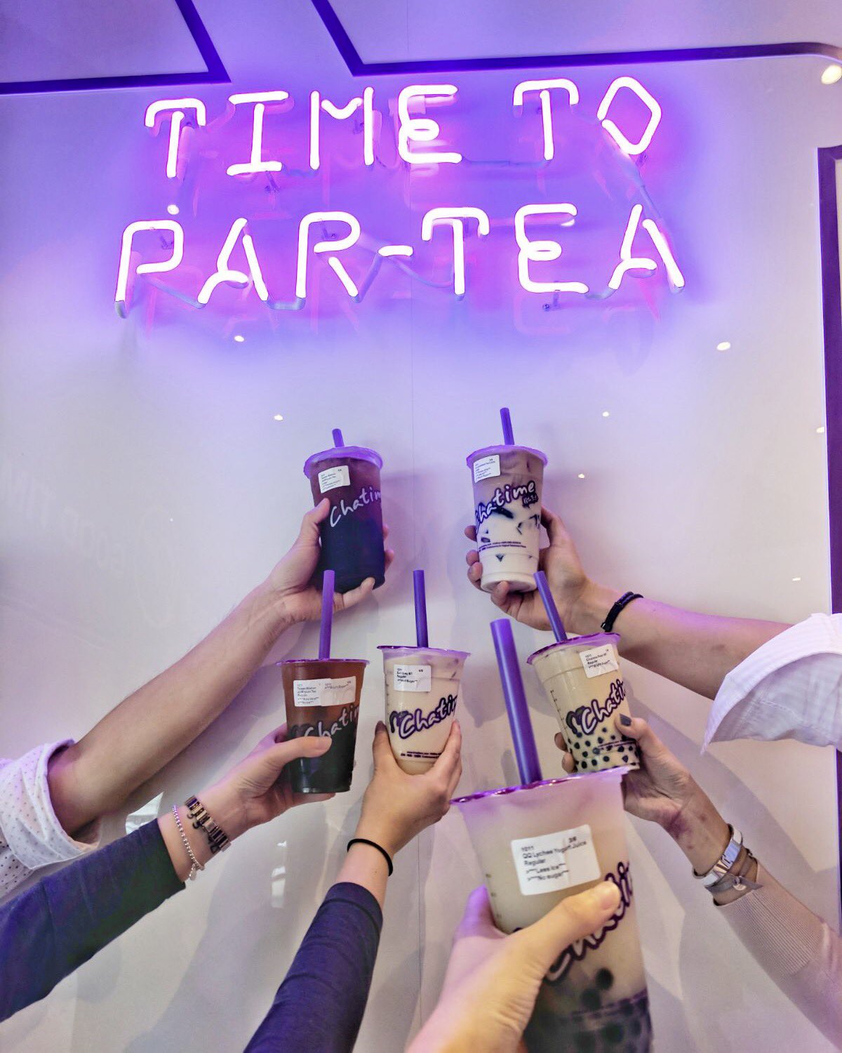 Chatime's "TIME TO PAR-TEA" neon sign