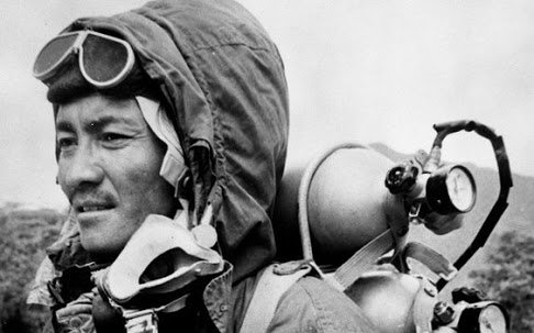 AarTee33's tweet photo. The #First_person along with #SirEdmundHillary to scale #MtEverest, the highest peak in the world, was none other than #TenzingNorgay.They reached the top of Mt. Everest on May 29, 1953.Β
The duo achieved what looked impossible to the world during that time.
#DeathAnniversary https://t.co/s7hKRjUKCw