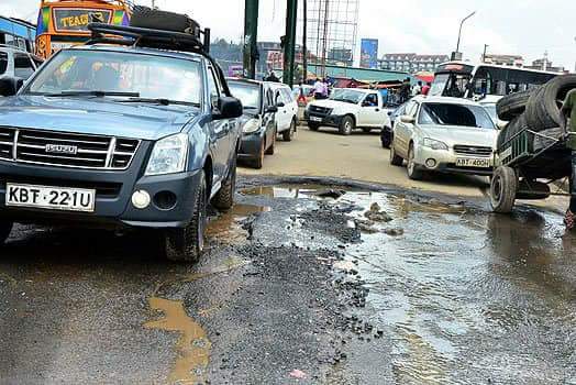CalebKaruga's tweet image. In Nairobi, we used to drive on the left side of the road, now we drive on what is left of a road...
Photo Courtesy.