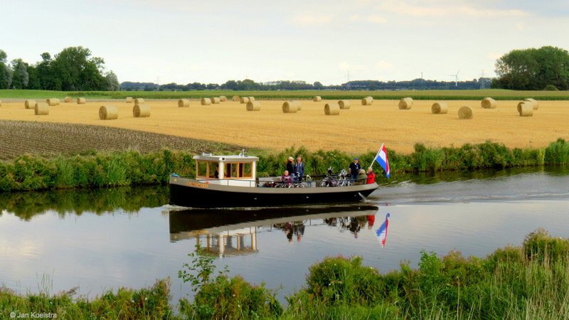 Wie heeft er al met het#reitdiepveer gevaren.Prachtig