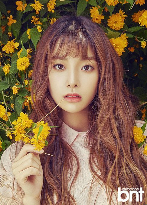 Dcu7ClvVwAAXcWy.jpg:small