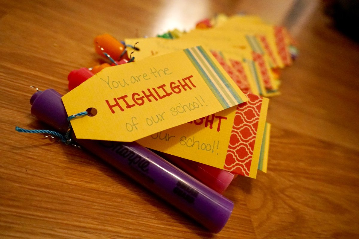 danc4Him's tweet photo. Another day another gift! #TeacherApprecationWeek https://t.co/mx3O2tX8lu