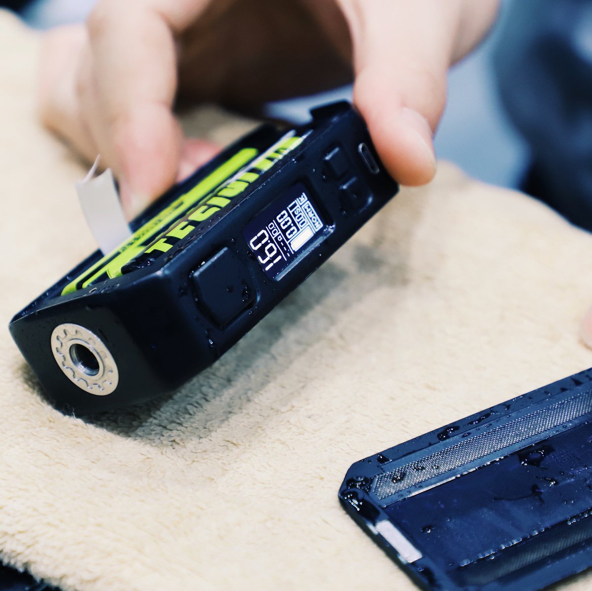 vzonetech's tweet photo. @vzonetech eMASK 218W BOX MOD WITH IPX7 INTERIOR WATRE REPELLENT CONSTRUCTION☂️😊
Check it out ✔️
https://t.co/rankKu279X
#vzonetech #vzonecigs #emaskmod #vzoneemask
#vapesale #vapebh #vapeUSA #vape #vapelife #vapeporn #vapelyfe #vapefam #vapeon #vaping #vapor #vapedaily https://t.co/ypAHchTALr