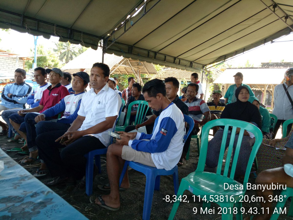 Ayyuandari's tweet photo. Pendataan KUSUKA dan sosialisasi permodalan usaha perikanan di Desa Banyubiru, Kec. Negara, Kab. Jembrana, Bali bersama @ketut_sumadana @yan_nagara @GdeNuarta @Ardika29425126 Ngurahkertawiyasa #aksipenyuluhkkp @puslatluhkp @BBRBLPP_Bali @fisheris_ @ipkani_jembrana https://t.co/inwD28qUVc