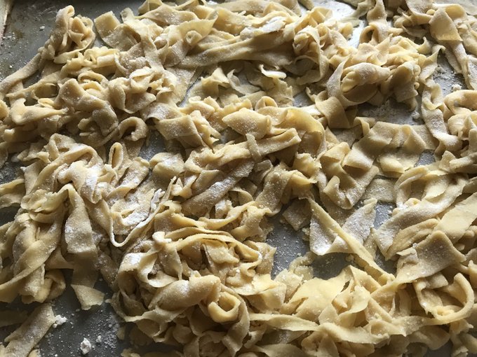 Made fettuccine tonight 🍝🤗 https://t.co/DlNB3E1T0o