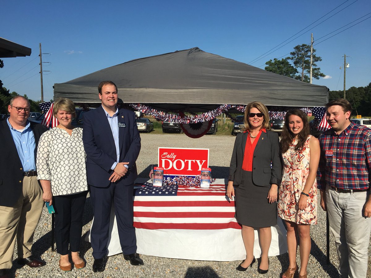 DotyforCongress's tweet photo. The forum in Lake tonight was made even better because former Miss Mississippi @lauraleelewisss sang the National Anthem. https://t.co/KipoFX3N7L