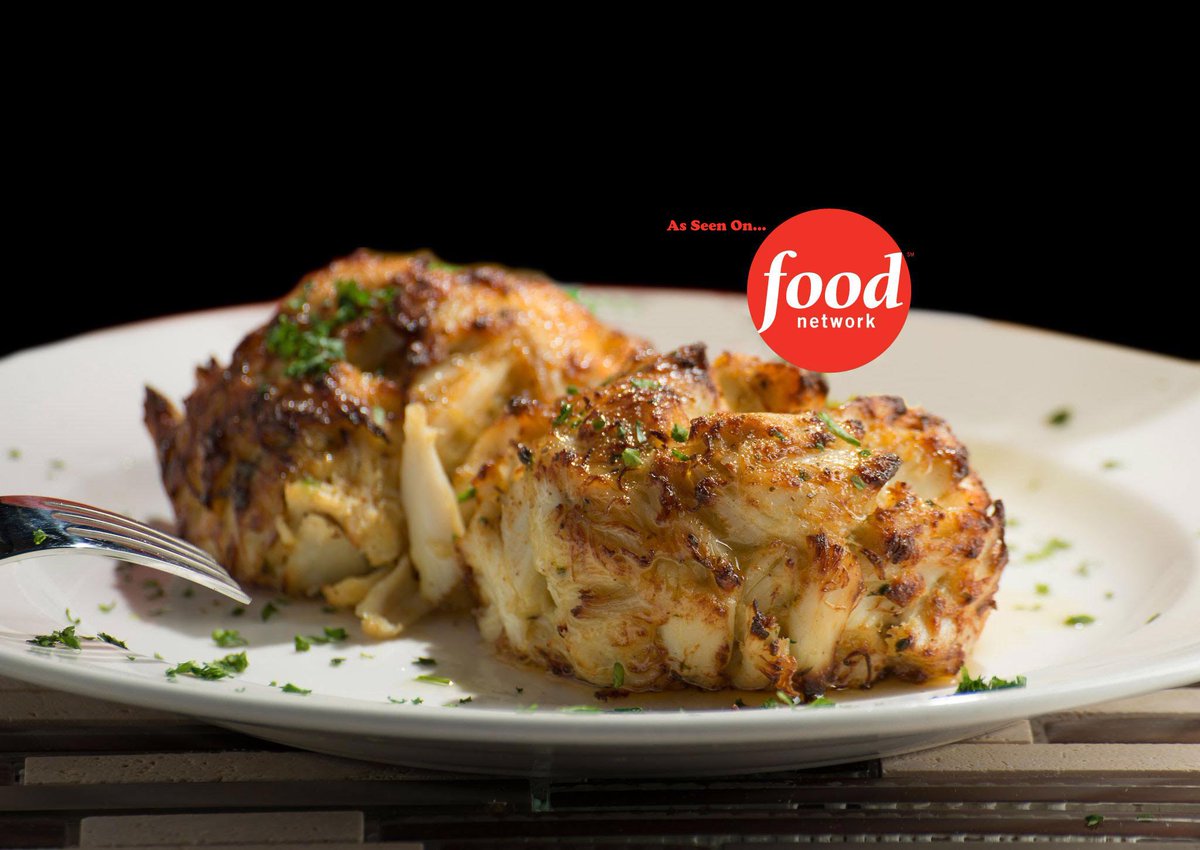 MDBlueCrabsBlog's tweet photo. Looking for the best crab cakes in Baltimore??? We suggest @JimmysSeafood! Not only are they beloved by the community, but their food quality has critics attention! #foodnetwork #seafood https://t.co/o2msN240Pr