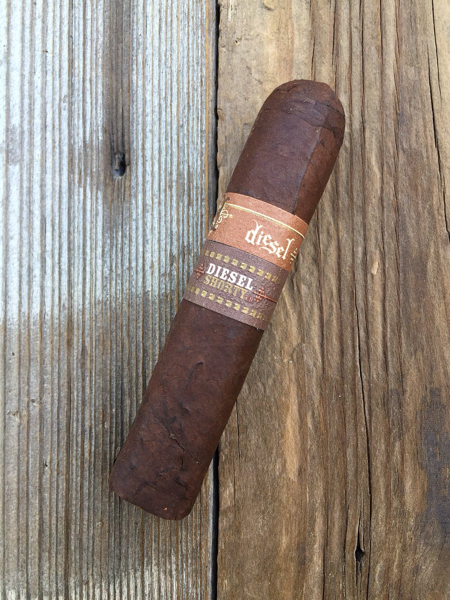 cigarsmoke's tweet photo. #nowsmoking @ShortyRossi @CigarsIntl @all__moon @Flawlessvip @cigarsmoke1 #Diesel #Shorty With 6 years of age! Aged to #Herfection enjoying with an evening #coffee #cigarsmoke https://t.co/fPuRMgEJJn