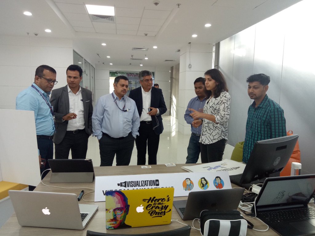 Excited to be presenting our company to Dr. Rajendra Jagtap (@JAGTAPRAJ), CEO, @smartpune.
It was a super day meeting and talking to #smartcity officials.
Thank you @bnest5 @bhopal_bscdcl 
.
.
#startupIndia @mansha_rathore @a_sinha @artsundar #smartcitybhopal