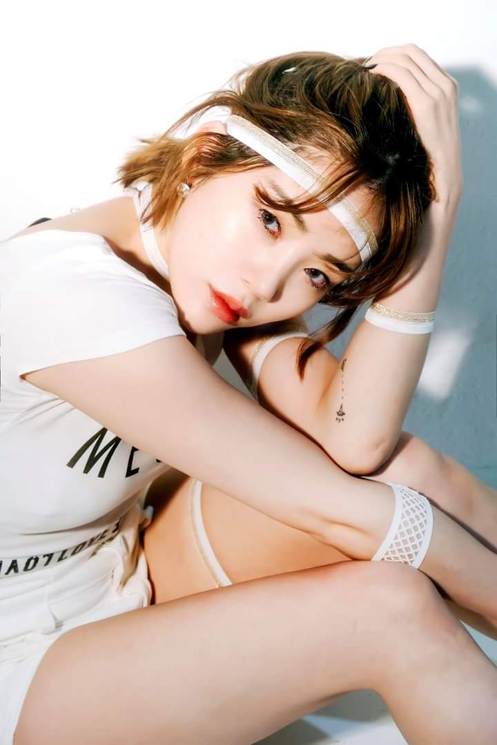 Official_Jau's tweet photo. BIMIN / DEBUT TEASER 3

2018.05.25 / BAMM - MINI ALBUM;; GLOOM. 

#GIHEE #JEHWA #BIMIN #RIQI #LUNIE #HEEYOUNG #MINNA #NATTY #YAMIN https://t.co/T0At3qtNEt