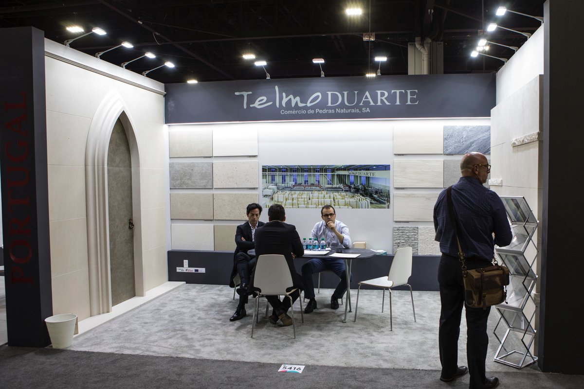 ASSIMAGRA_PMR's tweet photo. COVERINGS2018 - ATLANTA, USA Portuguese Participation: TELMO DUARTE #coverings #telmoduarte #portugal #naturalstone #stonept #compete2020 https://t.co/e2b0p8gvhM