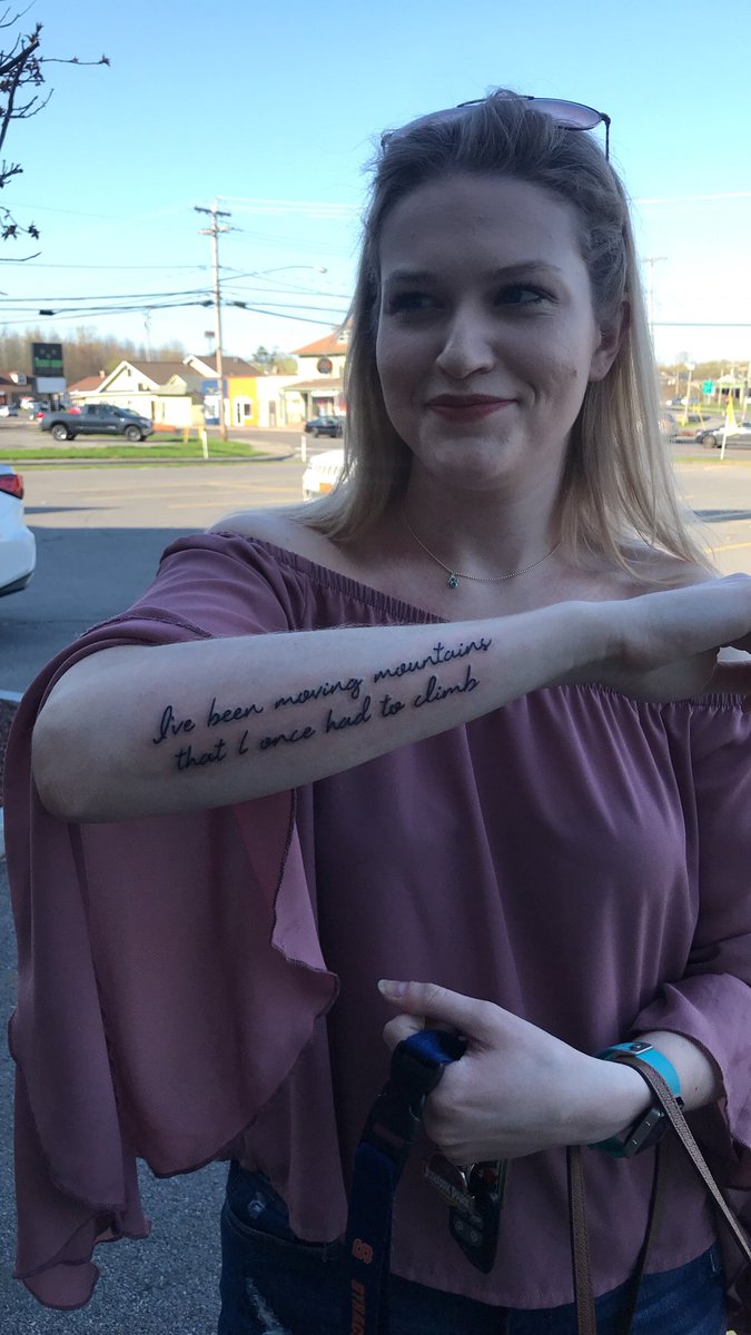 a_liss143's tweet photo. @NeckDeepUK thanks for the inspiration on my new tat and getting me through the rough times, i’m only kind of obsessed with it🤘🏻💛 #goldsteps https://t.co/zsdF8ZbdMH