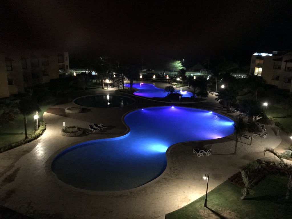 lmgillis's tweet photo. @M_CCarpenter @Sage_Gateshead @emilybarkerhalo Purple and the blues in Aruba... #theblues #scotlandpurple #amazingconcerts #success #mccconcerts https://t.co/oM0waiGM3R