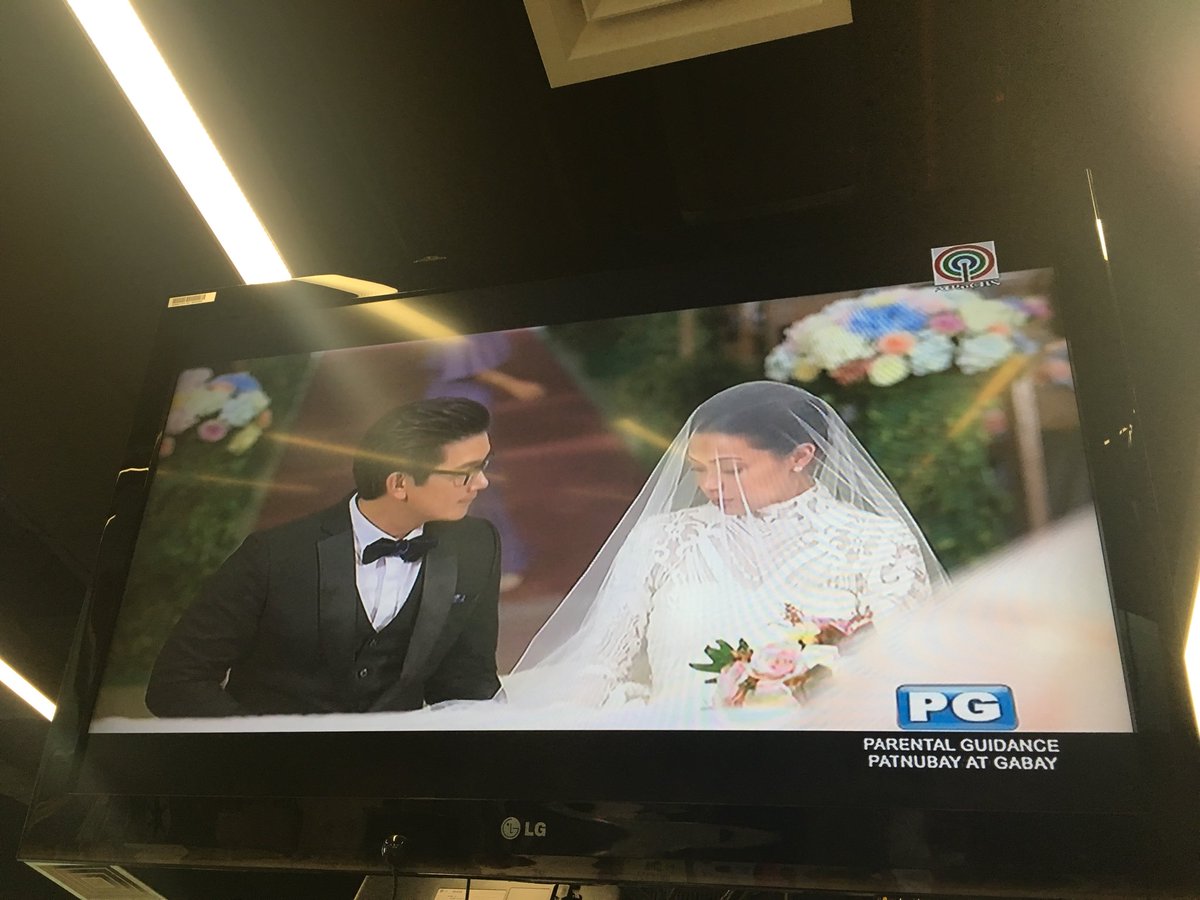 NhilaNhils's tweet photo. Eto na!!! Martin and Lisa #S2PKasal https://t.co/QzWJmNf9B9