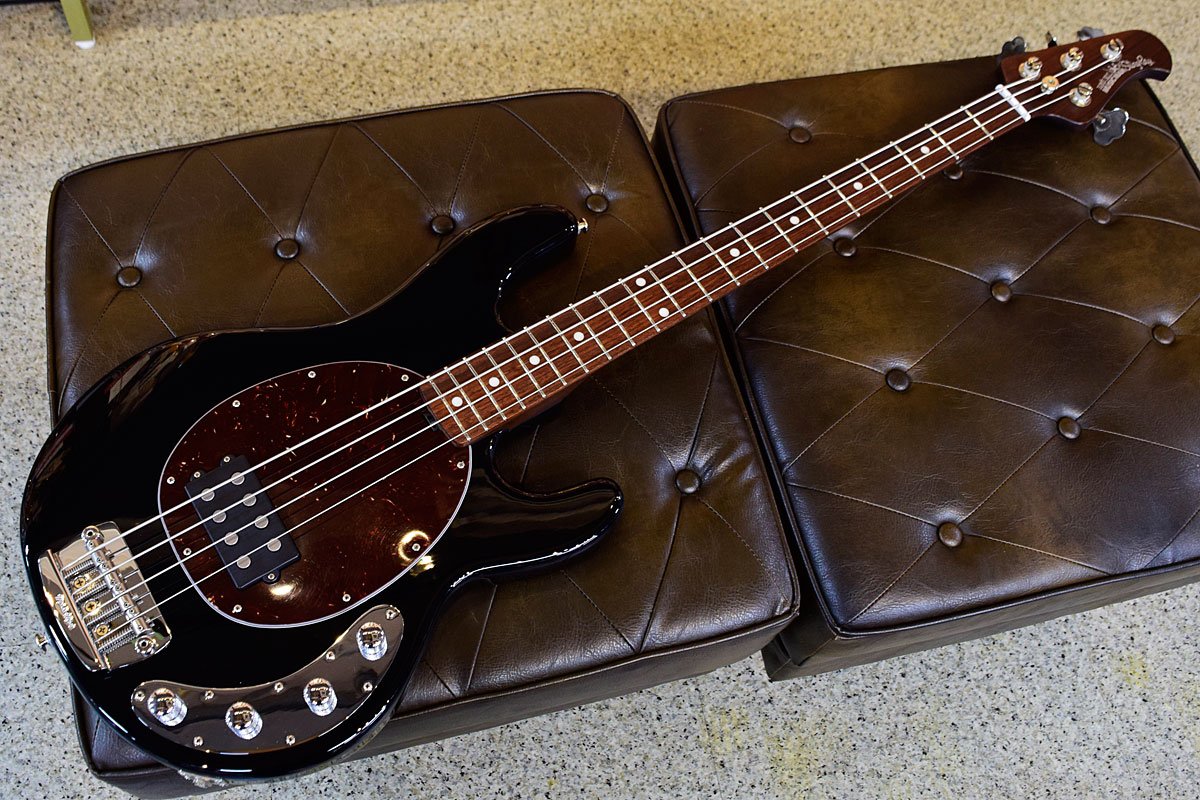 2014年に限定10本にて発売されたモデル！Rosewoodネックの Musicman