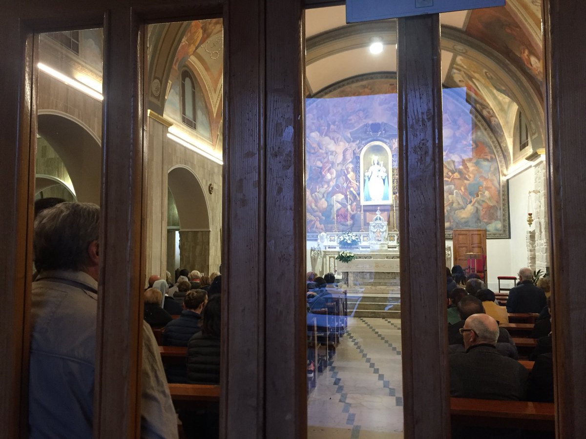 GiuliaDS83's tweet photo. A #BuongiornoRegione @TgrMolise in diretta dal santuario S.Maria del Monte la devozione dei campobassani per il mese mariano chiesa gremita fin dall’alba https://t.co/JAiW2llKT5
