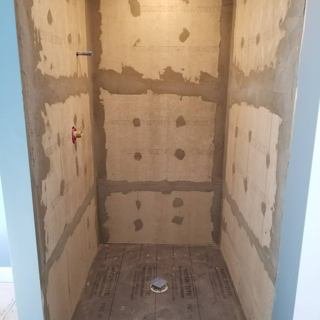Ryan_P_Buckley's tweet photo. Work in progress.
#walkinshower
#liveitup
#showerinstyle https://t.co/L6fUi9q0Lv