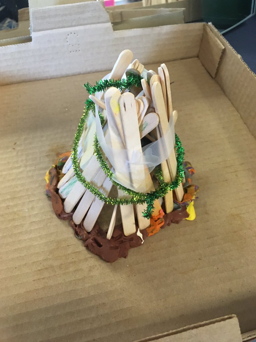 Msdarysclass's tweet photo. Final products that withstood the big bad wolf https://t.co/6I1pPTekkz
