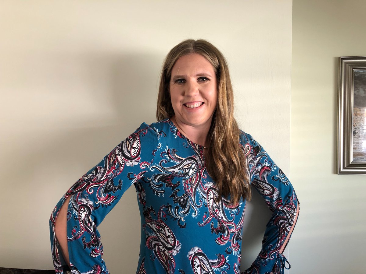 AirmantoMom's tweet photo. are you a military spouse? You need to learn about and follow @mtm_org I had such a great weekend. And look at my makeover. Feeling beautiful inside and out! #makeoversthatmatter #militaryspouses #feelbeautiful https://t.co/Ciw2FvMSNS