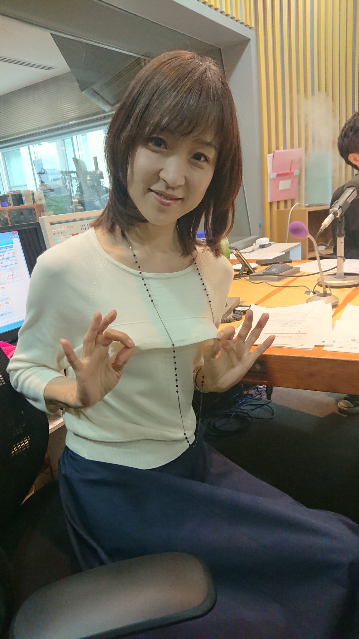 Twitter 上的 ゲッターズ飯田ラジオで占いまshow Season3 ニッポン放送 毎週 火 時30分 Oa Siriにも怒られた杏仁豆腐な増山さん 以前はワンタンと言われたお洋服です 今日はイライラしている 平山夢明 さん登場 職質100回 職質のプロとしてお話されています