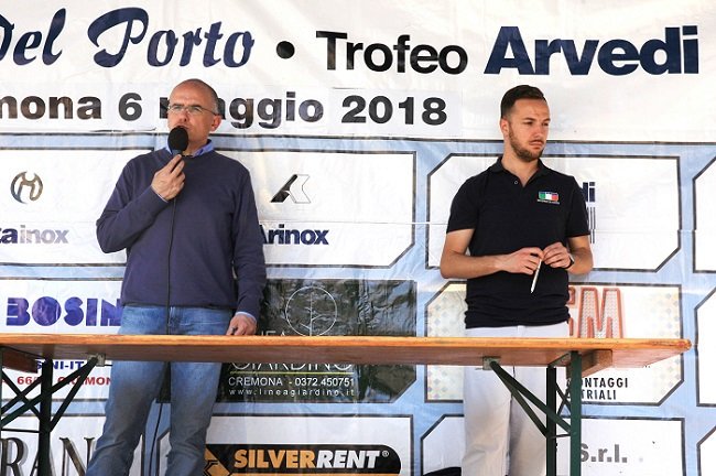AlbRigamonti's tweet photo. #CircuitodelPorto #Internazionale #EliteUnder23 #Cremona #ciclismo #speaker Foto Gianfranco Soncini https://t.co/GeiCPNtOoB