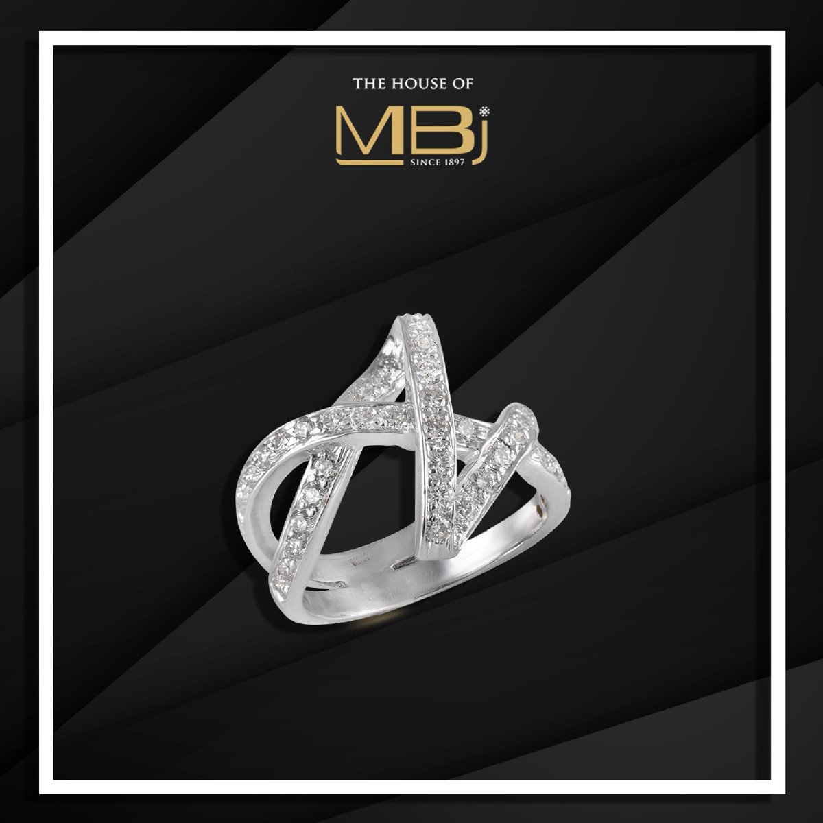 Exquisitely crafted, this sparkly diamond embedded studs is an all time essentials by The House of MBj.
#TheHouseofMBj #MBjIndia #diamondrings #luxuryjewellery #vivacity #diamondjewellery