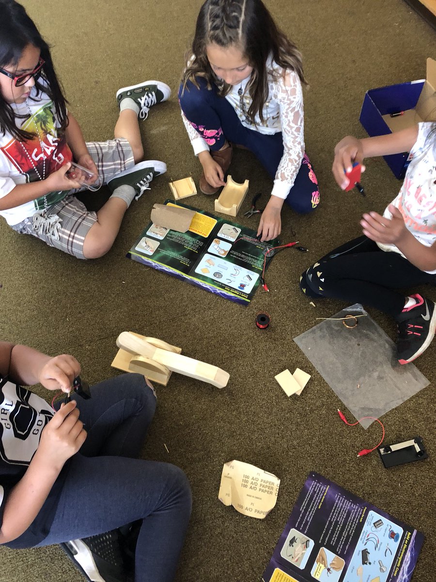 Student Engineers at Watsonville Charter School of the Arts <a href="/MadamePrincipal/">Ethel Hosendorf</a>